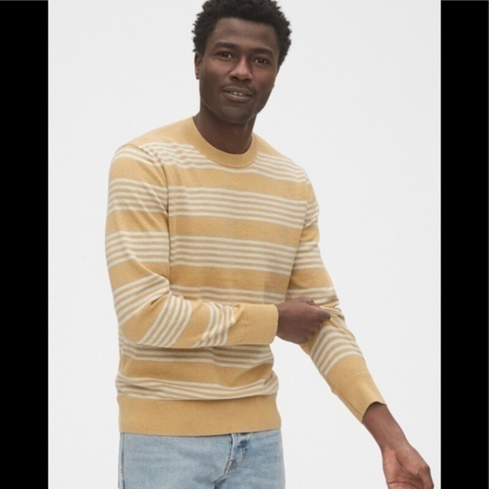 NWT Gap Mainstay Crewneck Sweater Sz Medium